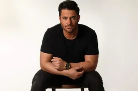 گلزار چه گفت که مردم عصبانی شدند؟