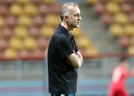 کمالوند و آرزوی شکست پرسپولیس: هواداران بیایند!