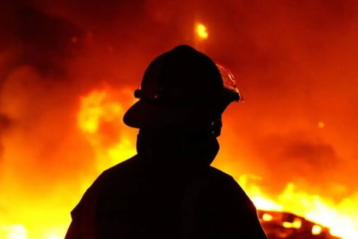 صبح امروز یک هتل طعمه حریق شد