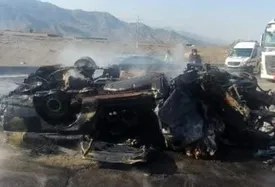از اتومبیل تصادفی در آزاد راه کاشان  چیزی باقی نماند/ هفت کشته و پنج مصدوم