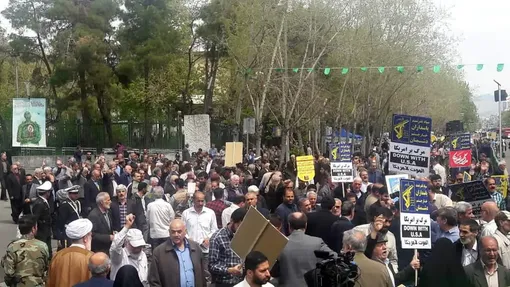راهپیمایی مردم تهران در حمایت از سپاه
