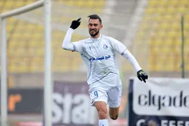 محمدرضا آزادی اولین گل خود را برای استقلال زد