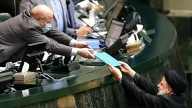 رئیسی برای ارائه لایحه برنامه هفتم توسعه به مجلس رفت