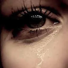 ماده شیمیایی اشکِ زن چطور مرد را رام می کند؟