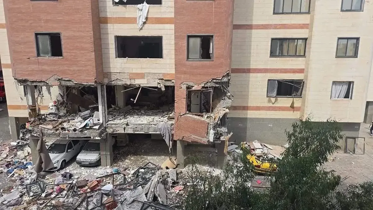 انفجار در یک مجتمع‌ مسکونی در پردیسان قم