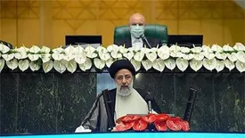 رئیس‌جمهور منتخب برای پاسداری از نظام و قانون اساسی سوگند یاد کرد