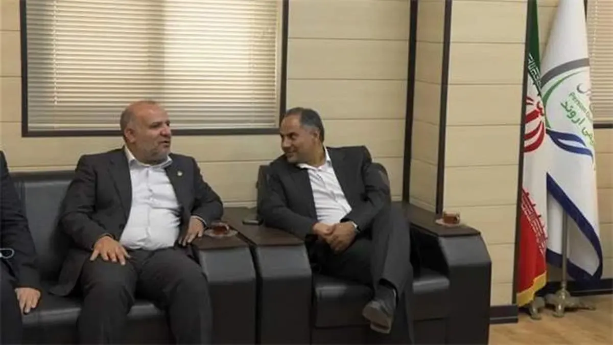 دیدار مدیرعامل بانک تجارت و هیات همراه در پتروشیمی اروند