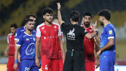 خشم استقلال از داوری دربی ۱۰۷