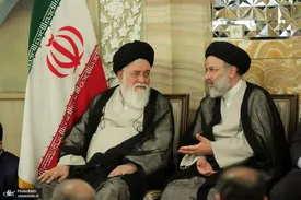 ابراهیم رئیسی در کنار پدر همسرش/ عکس