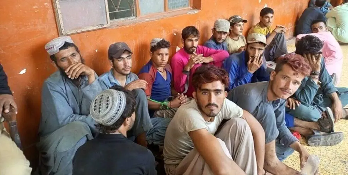 هشدار نماینده مجلس درباره حضور اتباع افغانستان در ایران/چرا ۱۷ میلیون افغان اجازه استفاده از یارانه مردم ایران را دارند؟