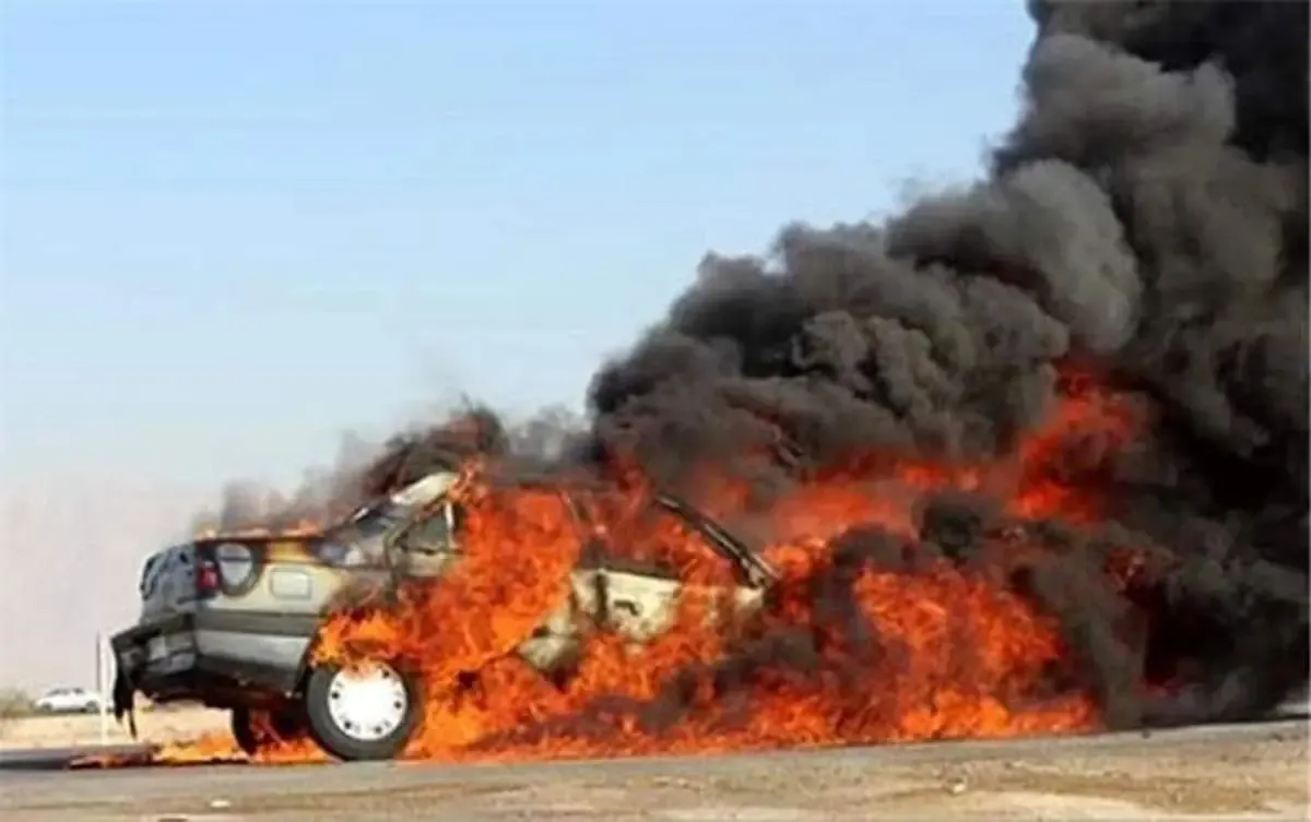 حرکت عجیب مرسدس بنز هنگام اطفای حریق!