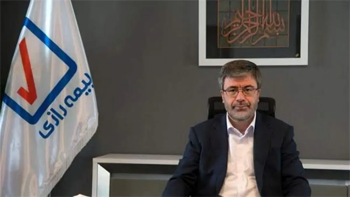 موفقیت شرکت‌های بیمه به درآمدزایی نیست بلکه تعداد مشتریان وفادار و رضایت آن‌ها موفقیت شرکت را رقم می‌زند