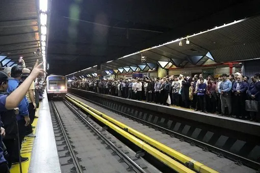 تعطیلی موقت دو ایستگاه متروی تهران