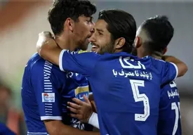 اقدام جنجالی ستاره استقلال برای پیوستن به پرسپولیس!