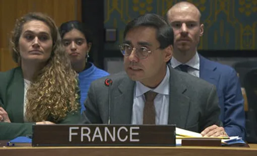 ادعای عجیب فرانسه/  توافق هسته‌ای ایران همچنان امکان‌پذیر است