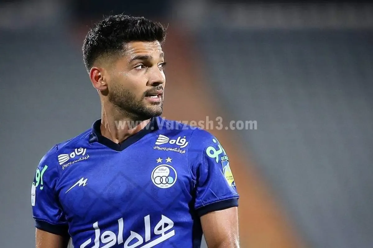 ستاره استقلال دست به عصا شد/ عکس