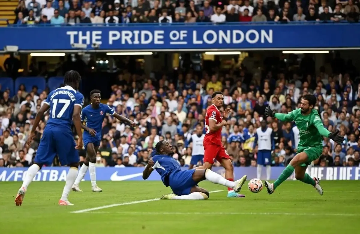 ببینید | اتفاق عجیب در بازی چلسی و لیورپول