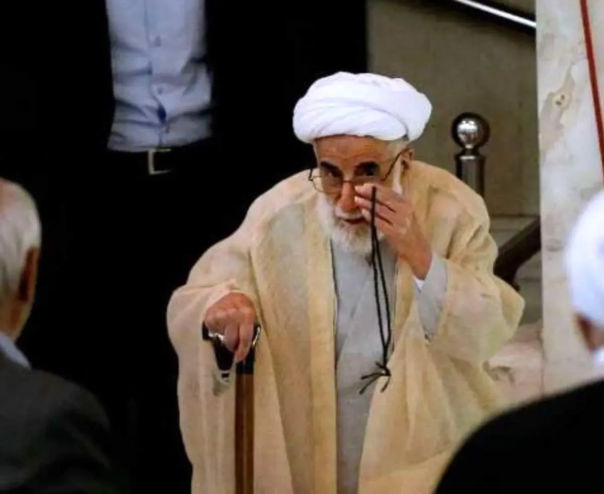 آیت الله جنتی داوطلب مجلس خبرگان نشد!