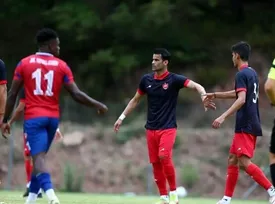 عیسی آل کثیر از استقلال نمی رود!