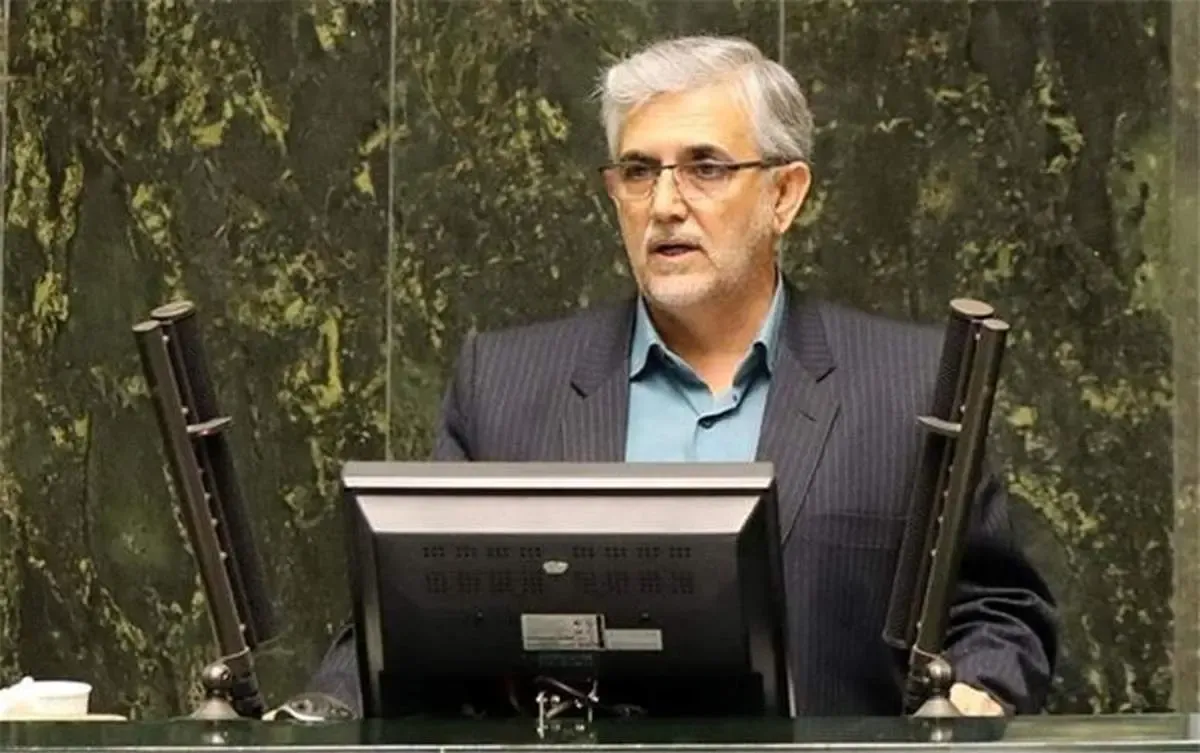 افزایش احتمالی قیمت کتاب‌های درسی و فشار مالی به اقشار ضعیف/ اعتبار اختصاصی برای کاغذ بدون توجه به گرانی‌ها معین شده