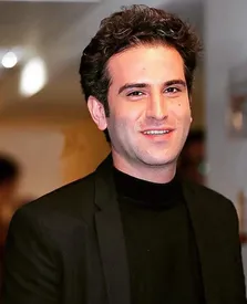 ببینید / ماجرای بانمک آشنایی هوتن شکیبا و بهرام افشاری