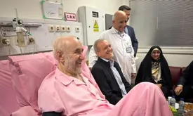 عیادت پزشکیان از سیدمحمد خاتمی