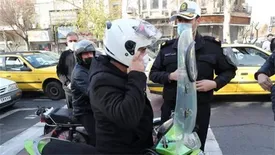 اهدای 500 عدد کلاه کاسکت استاندارد به موتورسواران توسط بانک ملی ایران