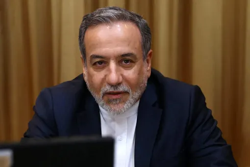 دیپلماسی اقتصادی؛ استراتژی تقابل با تحریم‌ها