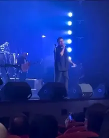 حضور ستاره استقلال در کنسرت علیرضا طلیسچی/ ببینید