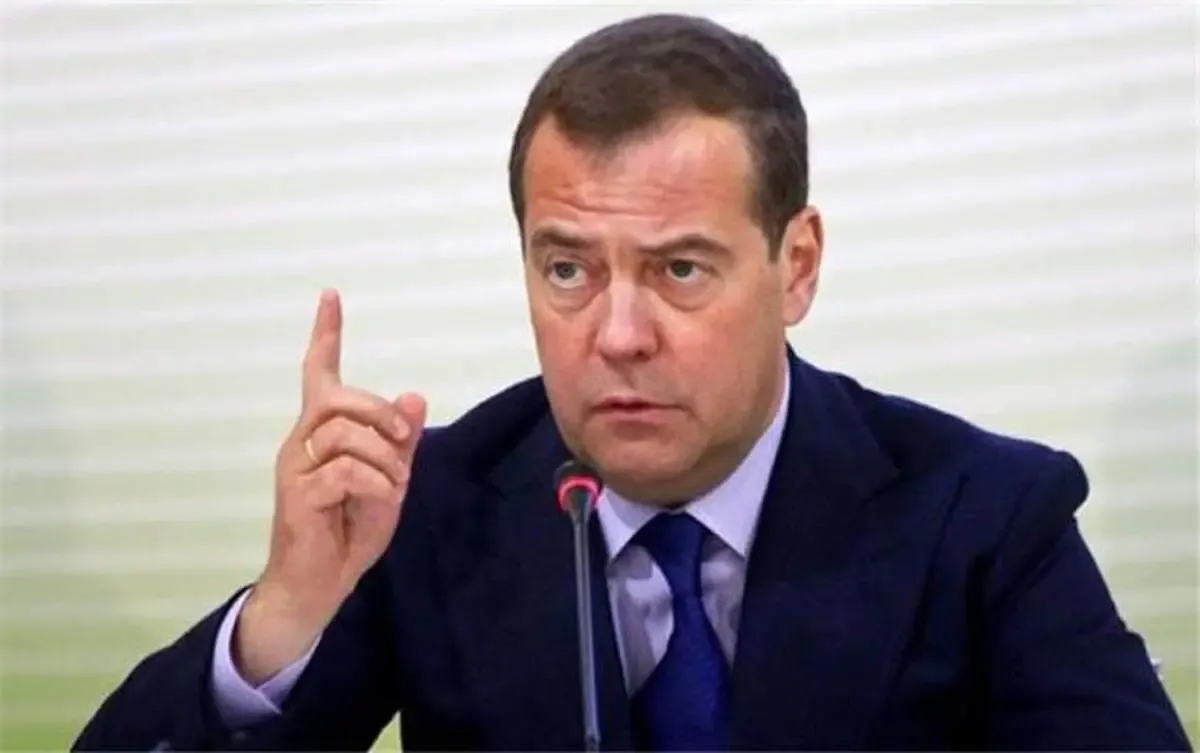 مدودف: تمام اراضی خود را پس می‌گیریم/ توئیتر حساب کاربری مرا مانند ترامپ مسدود کرد