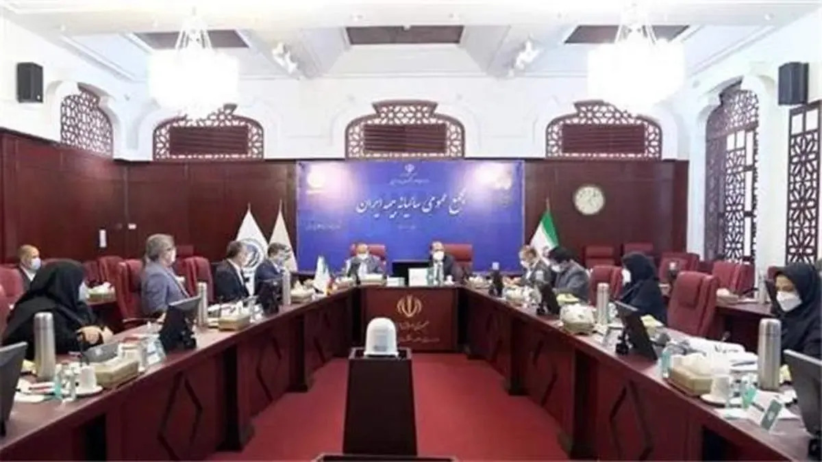 تاکید معاون وزیر اقتصاد بر اهمیت سهم بالای بیمه ایران در تامین مالی اقتصادی کشور