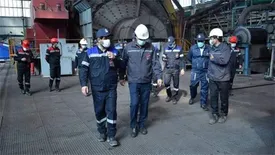 بازدید معاون عملیات بورس کالا و هیات همراه از مجتمع اپال پارسیان