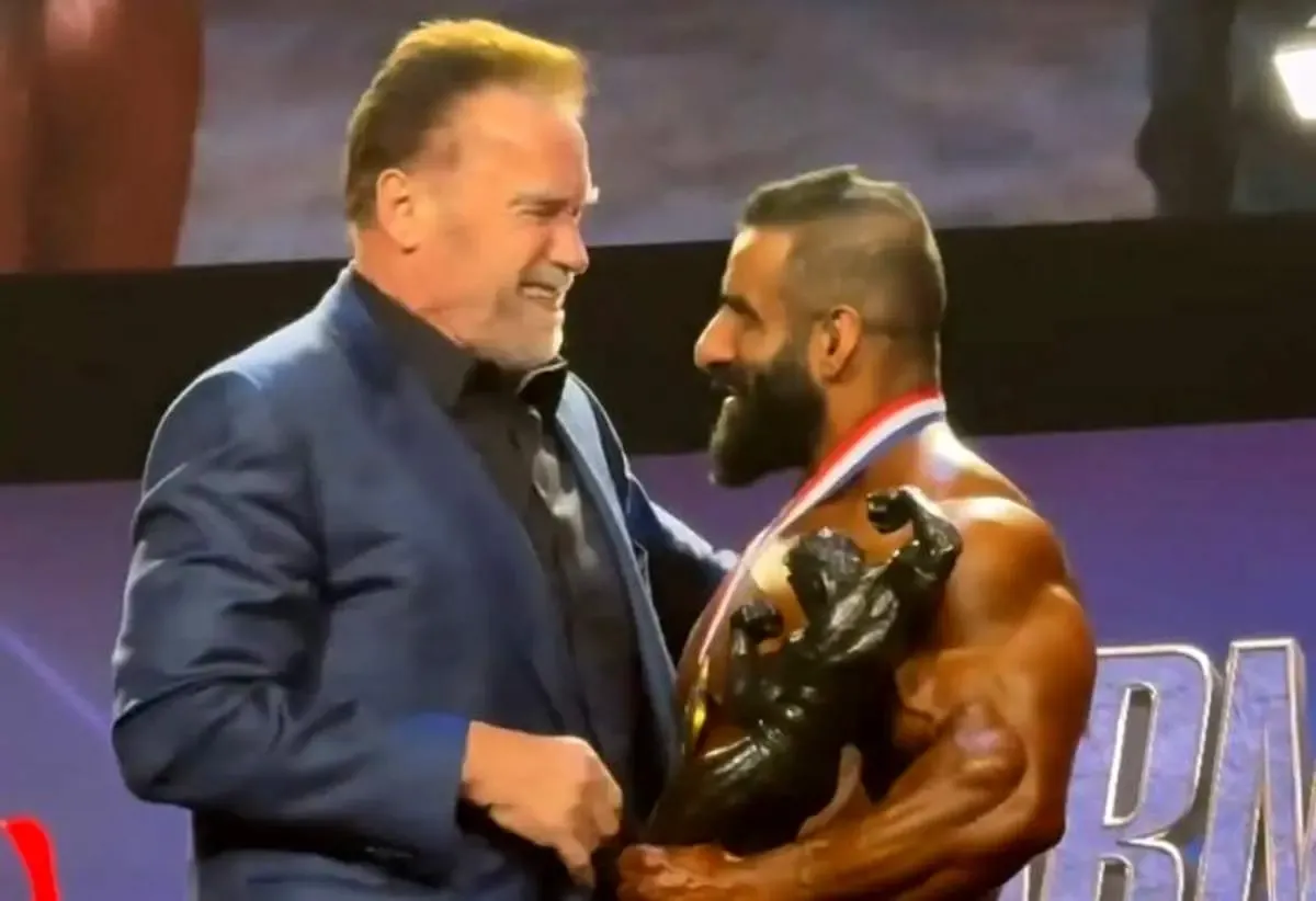 آرزوی عکس یادگاری با هادی چوپان بجای آرنولد