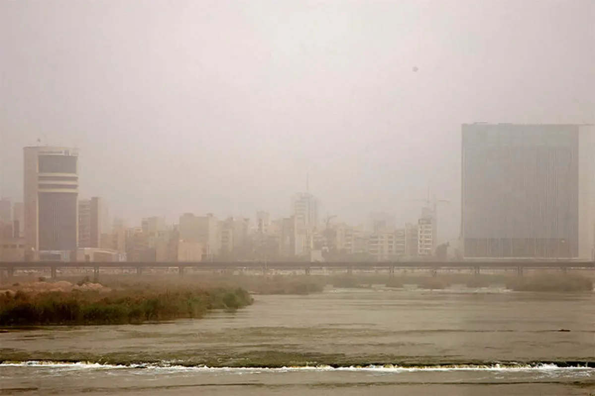 شاخص آلودگی هوا به عدد ۵۰۰ رسید/ شروع به کار ادارات با ۳ ساعت تاخیر