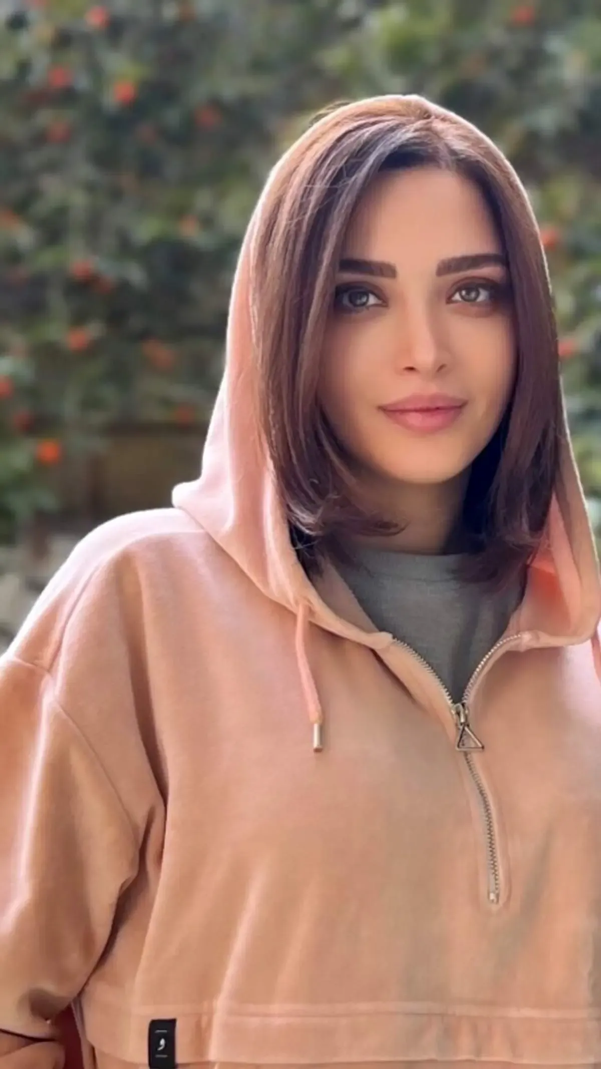 عکس/ استوری جدید بهنوش طباطبایی با چهره و استایل جدید