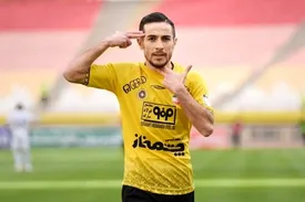 فرشاد احمدزاده با پرسپولیس توافق کرد