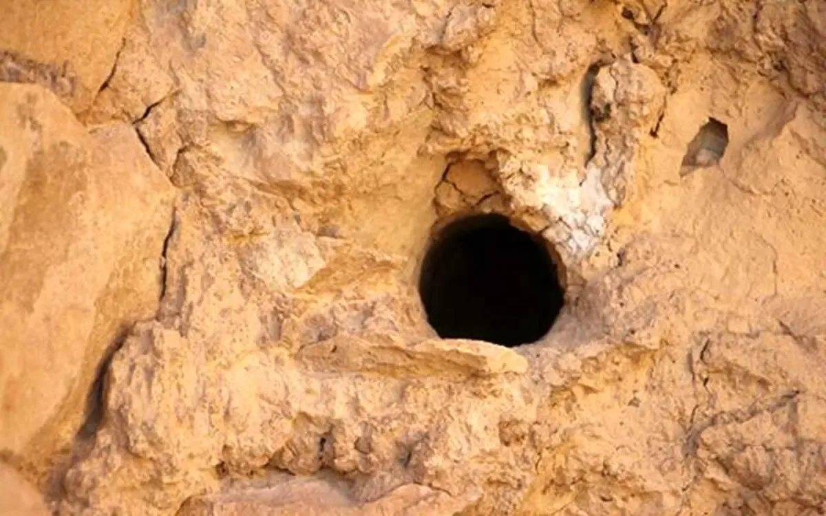 جویندگان گنج در آتشکده ساسانی!