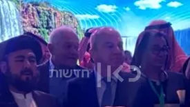 خودداری وزیر سوری از عکس گرفتن با همتای اسراییلی