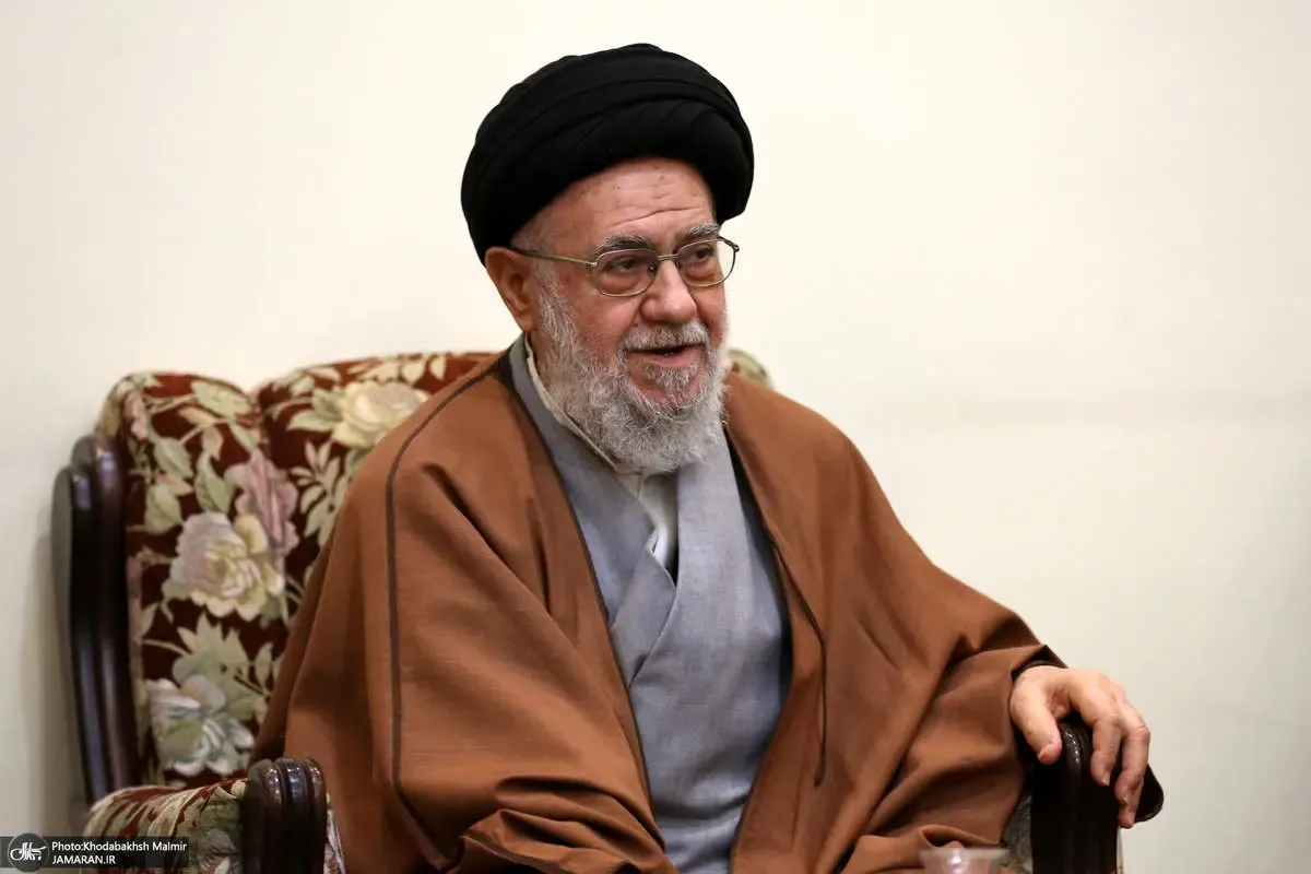 آنهایی‌ که به خاتمی می‌تازند، خودشان ضرر می‌کنند