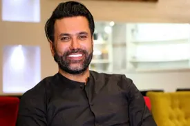 نیکبخت واحدی با چهره‌ای تازه/ تغییر عجیب ستاره سابق استقلال! / عکس