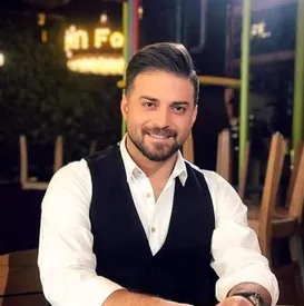 عاشقانه بابک جهانبخش و همسرش در کنسرت دیشب/ عکس