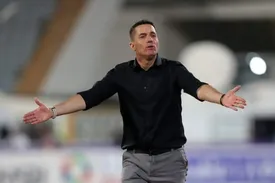 اوسمار خطاب به 3 بازیکن: از رختکن بروید بیرون!