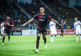 مخالفت مدیران پرسپولیس با گزینه اوسمار