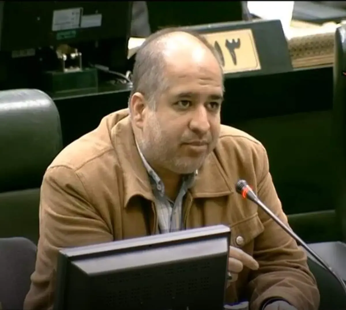 خضریان کمیسیون تلفیق  را بی تفاوت خواند