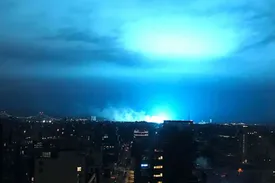 آیا در حمله بامداد سه‌شنبه از بمب الکترومغناطیسی استفاده شد؟ / ماجرای قطعی برق چیست؟