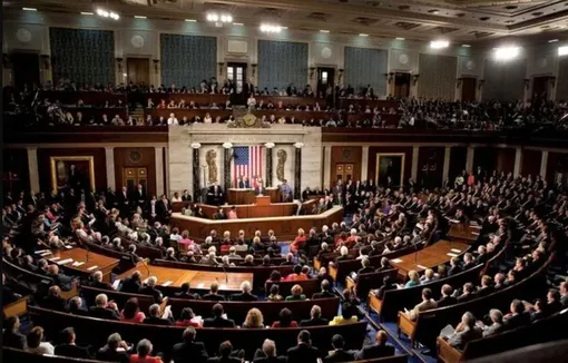 کنگره آمریکا با اختلاف یک رای قطعنامه علیه ترامپ را رد کرد