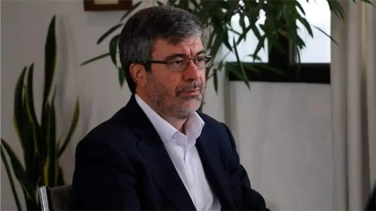 بیمه انرژی، پتروشیمی و فولاد اولویت اصلی بیمه رازی در سال 1401/ برنامه‌ریزی بیمه رازی با تاکید بر تحقق شعار سال