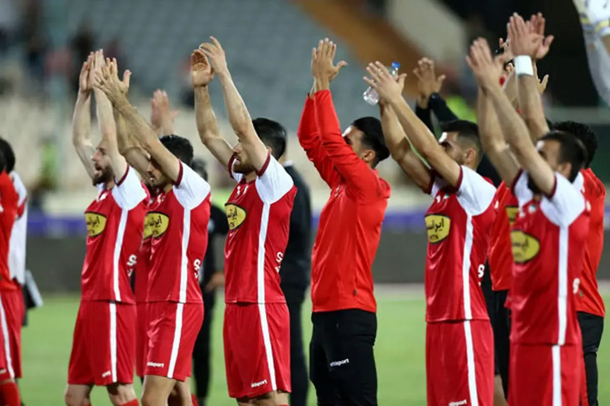 صدرنشینی سرخ‌پوش‌ها با اشتباه استقلال و سپاهان