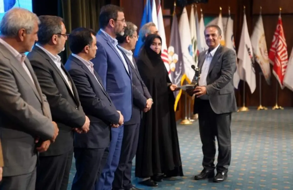 پتروشیمی زاگرس منتخب برتر هفتمین اجلاس سراسری رضایتمندی مشتری شد