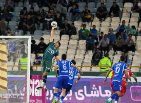 دیدار استقلال و نساجی قهرمان را مشخص می کند!